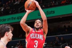 开云体育app-鹈鹕逆转76人，麦科勒姆关键制胜