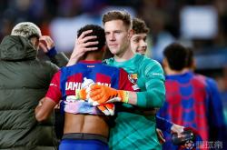 开云体育登录-利物浦横扫智利，特尔施特根惊艳世界