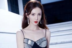 开云体育中国-1.破晓墨尔本，兹维列夫跨越宿命的翻盘，一场从心牢到新生的史诗