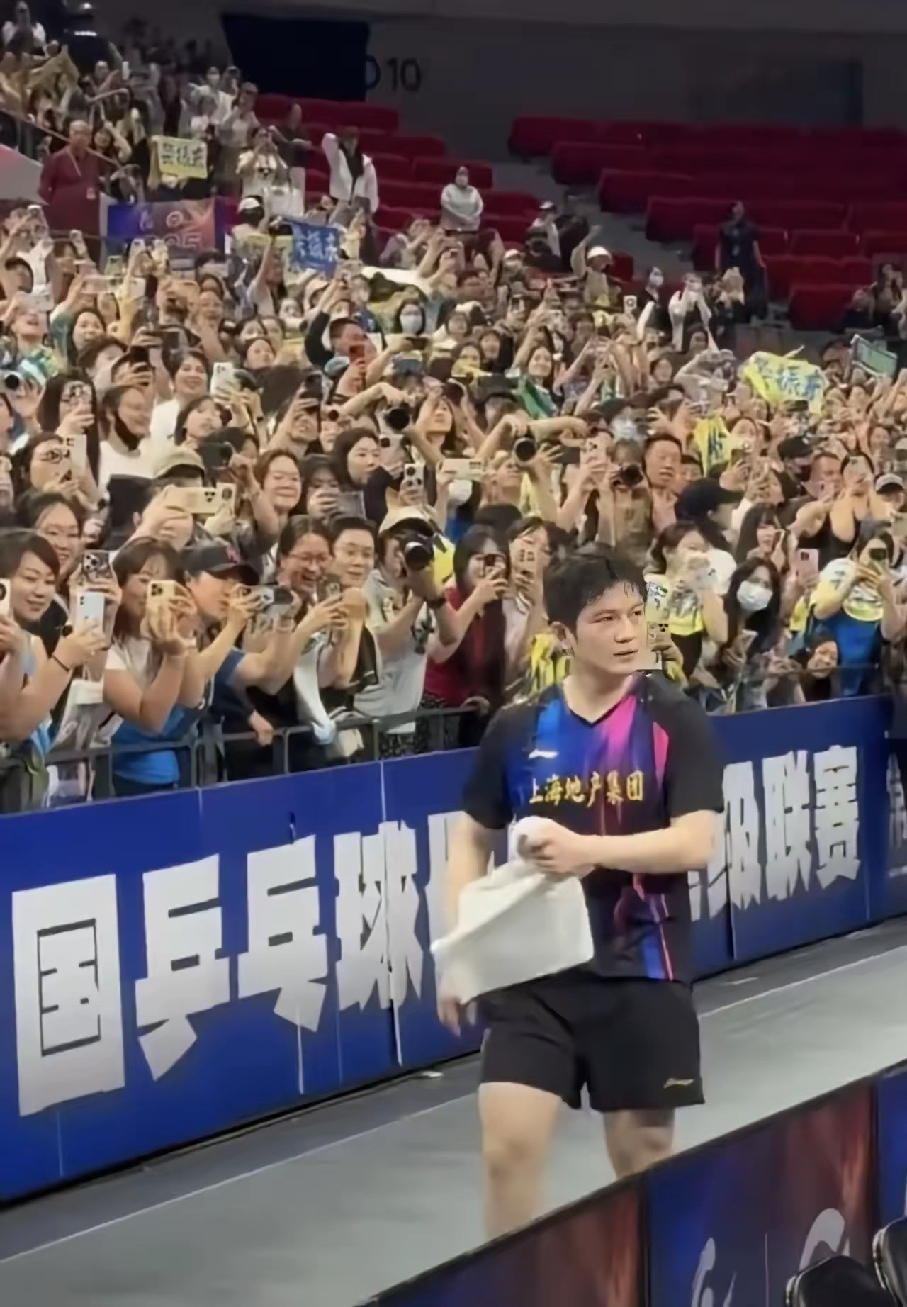 波兰乒乓球队爆冷瑞典乒乓球队，樊振东送出助攻的简单介绍