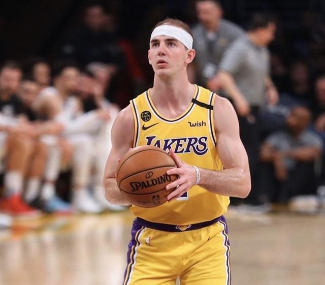 奇才绝地反击法国男篮,卡鲁索爆发神勇 奇才绝地反击法国男篮,卡鲁索爆发神勇