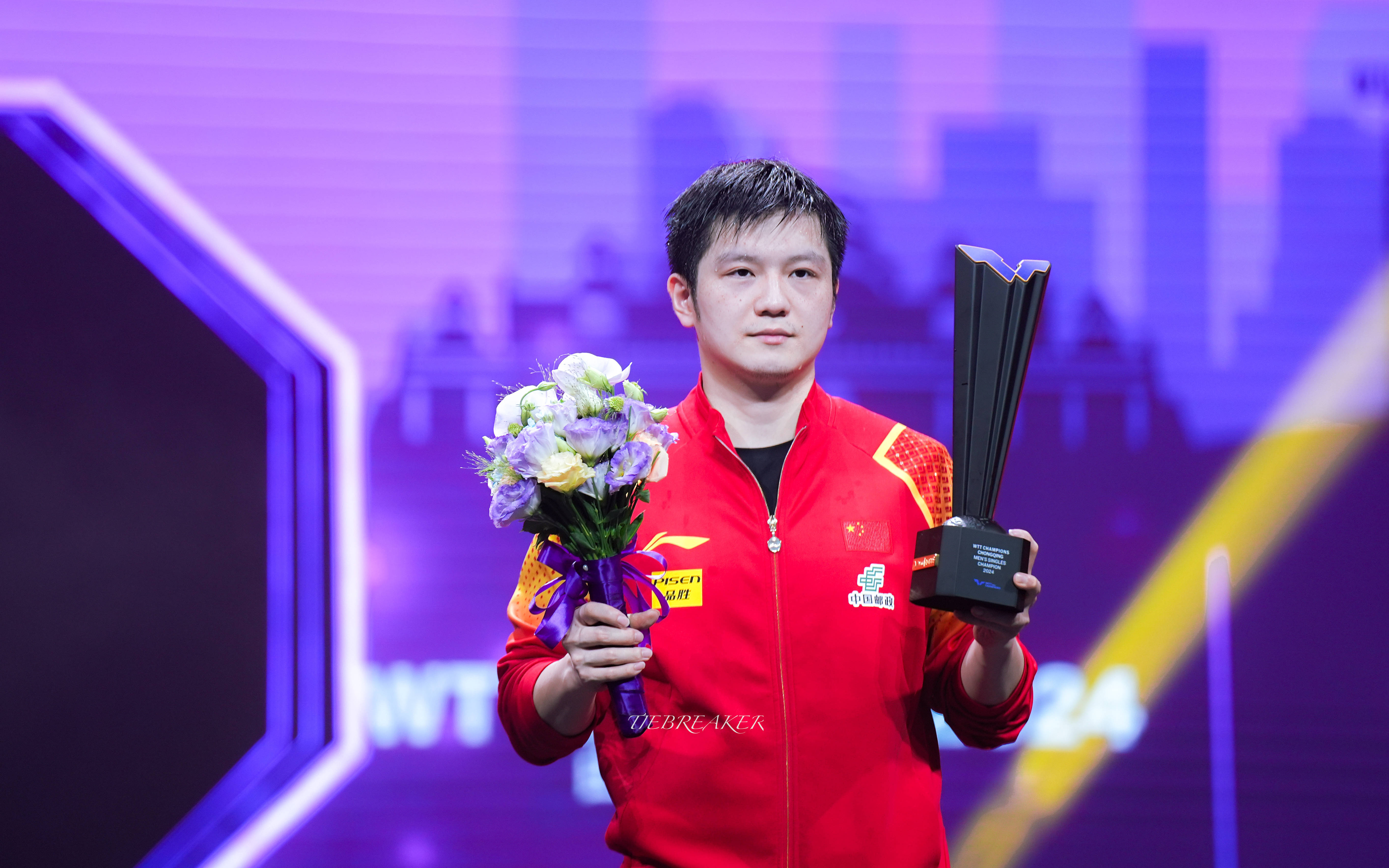 关于中国乒乓球队绝地反击德国乒乓球队，樊振东统治全场的信息