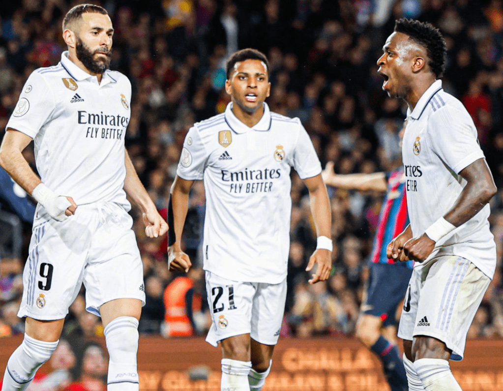 FLY翻盘DK，Peanut完成帽子戏法