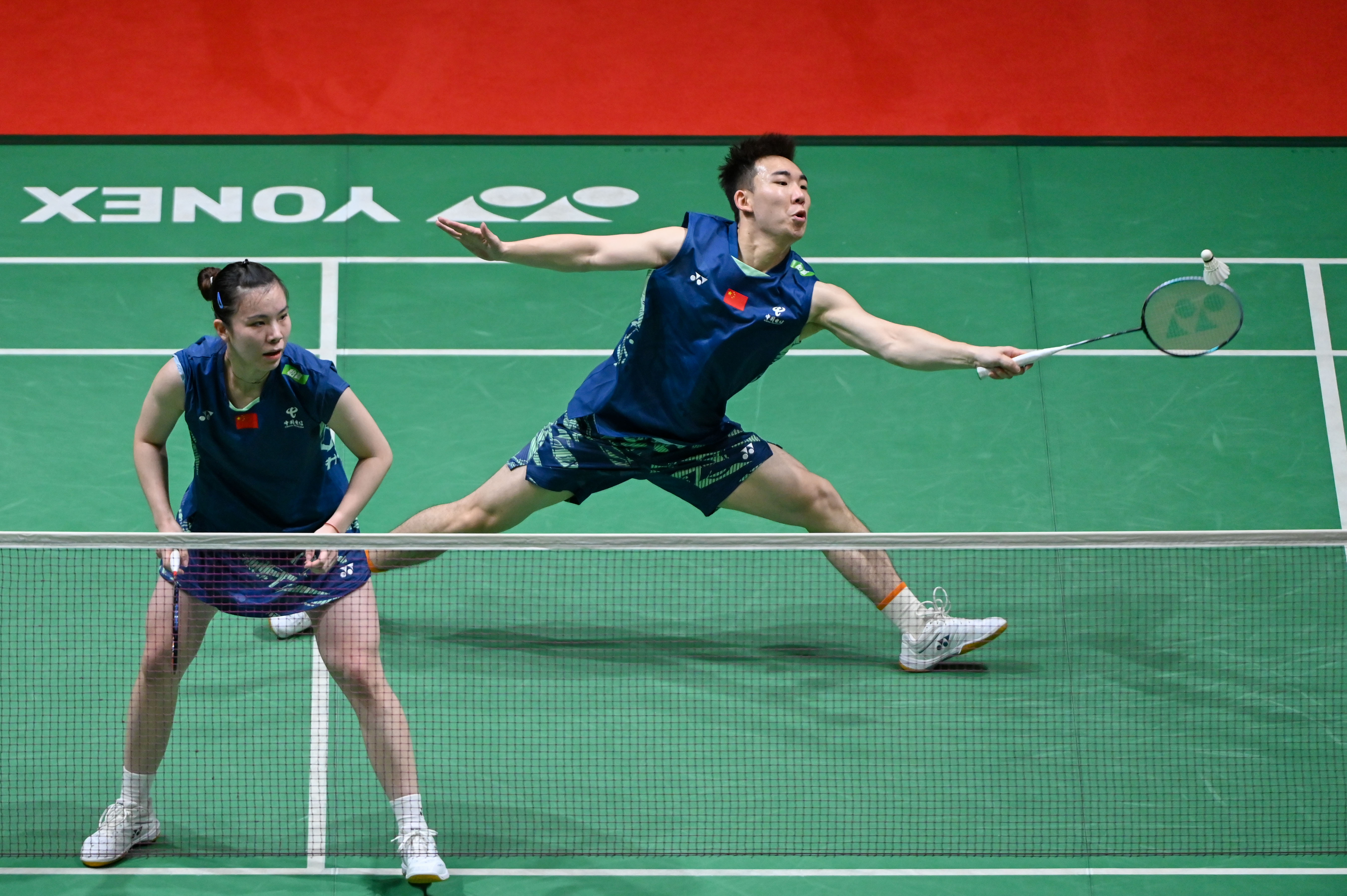 中国羽毛球队逆转马来西亚羽毛球队，马琳高光表现