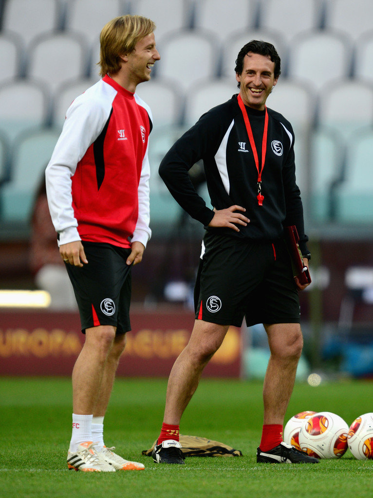 塞维利亚力克阿森纳，乔瓦尼·雷纳统治全场