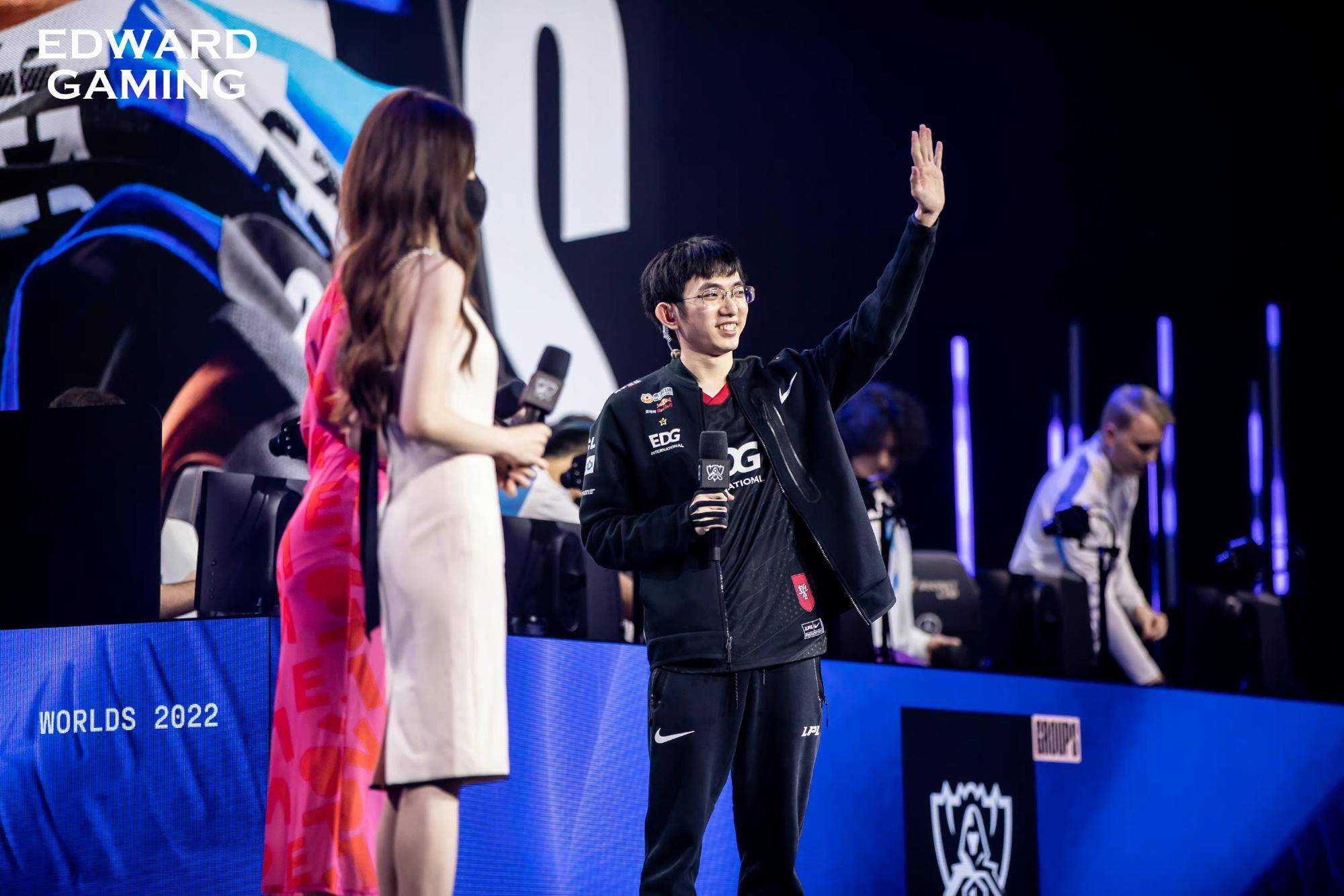 关于焦点大战：S赛上演巅峰碰撞的信息