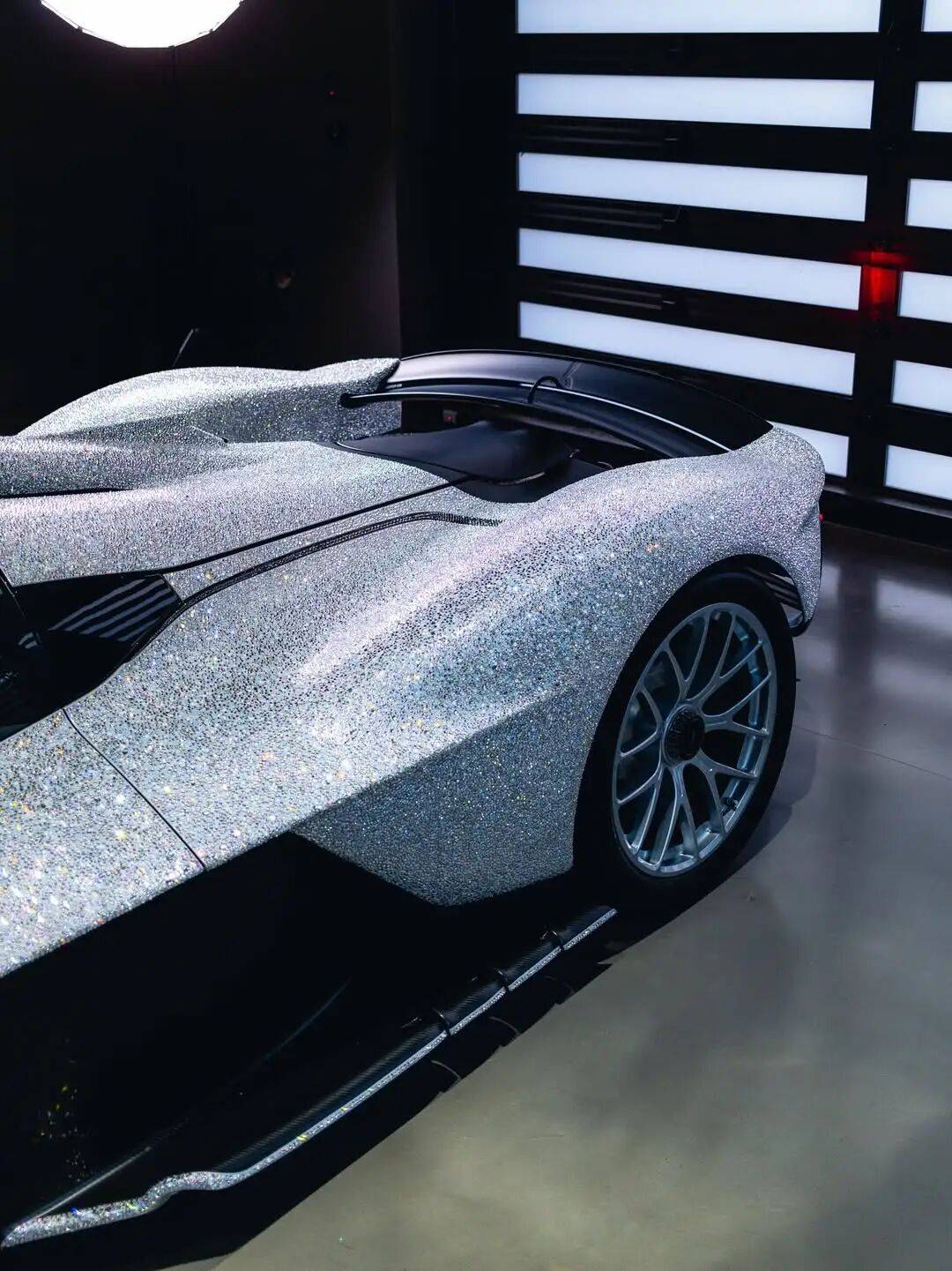 阿斯顿马丁逆转雷诺车队,汉密尔顿高光表现的简单介绍 阿斯顿马丁逆转雷诺车队,汉密尔顿高光表现的简单介绍