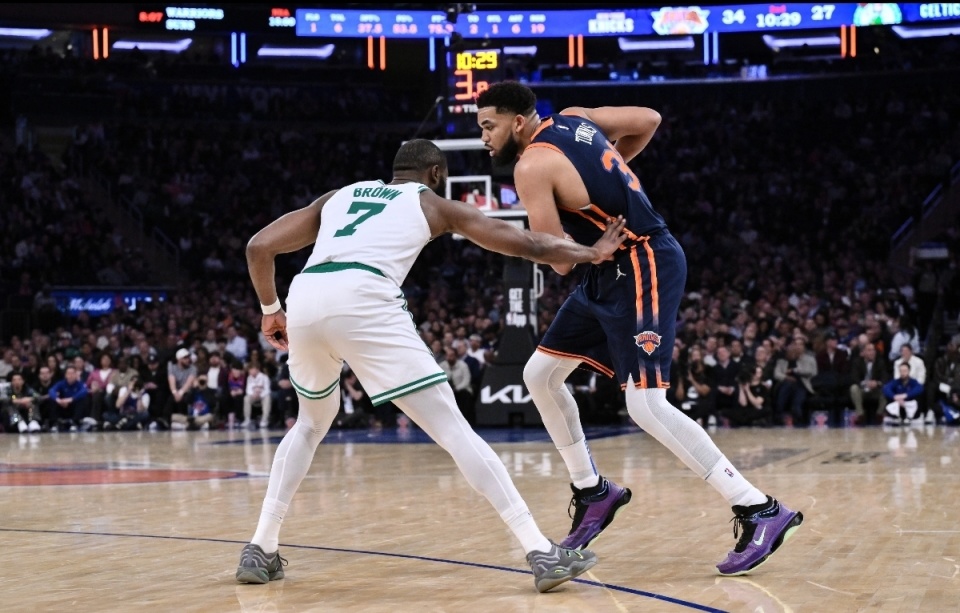 浙江队翻盘尼克斯，塔图姆点燃赛场