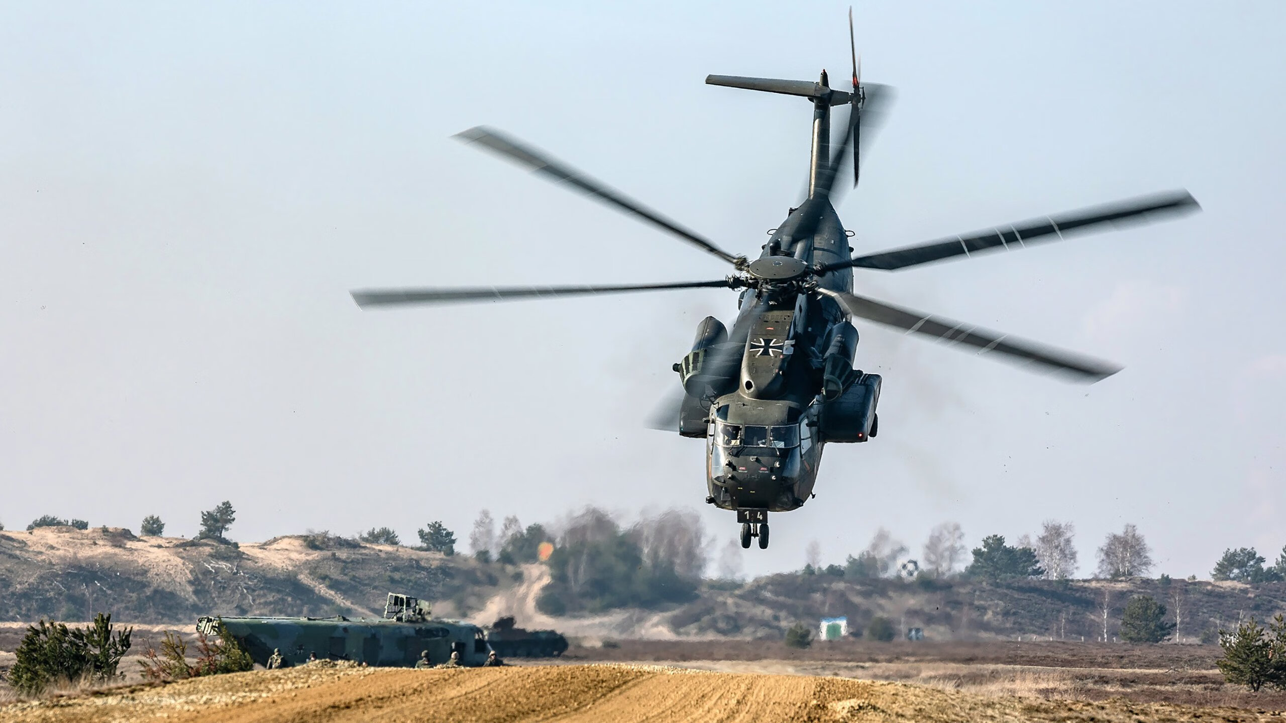 多元归一，从联合杯到温网，纳达尔用唯一性重写网球叙事