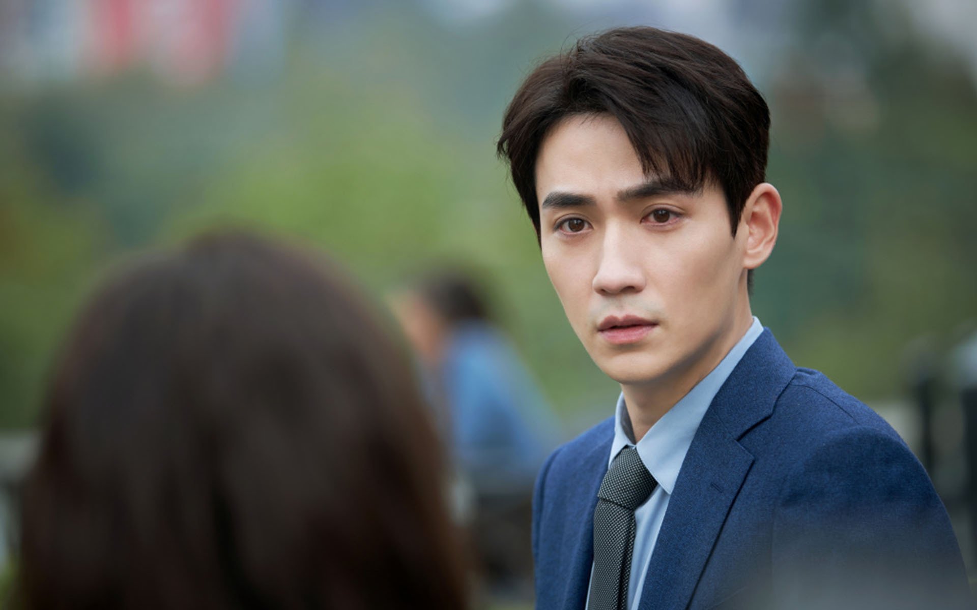 用一粒穿云箭,炸碎千里外的叹息