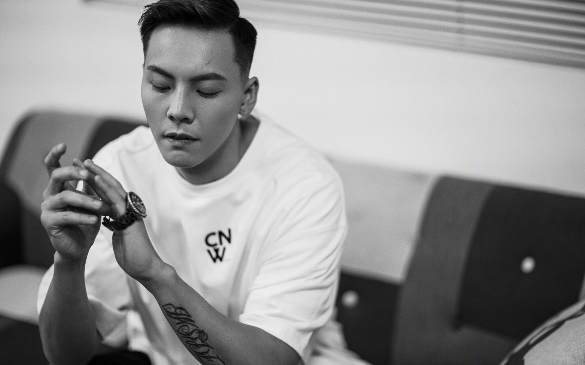 当星条旗遇见黑星,一场完美的中场与两种未来的对话