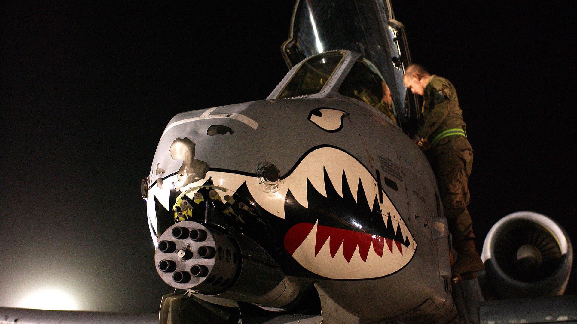 根据你的关键词，我设计了一个更具张力和故事感的标题，并提供一篇符合要求的文章